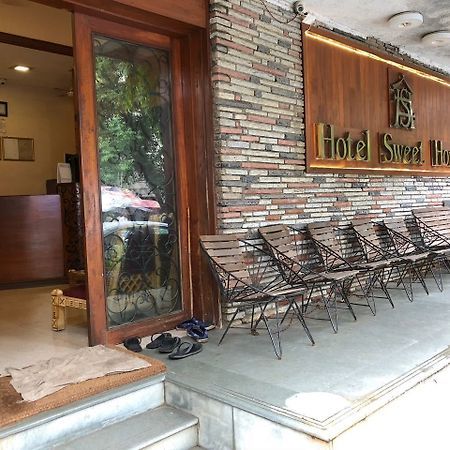 Hotel Sweet Home ムンバイ エクステリア 写真